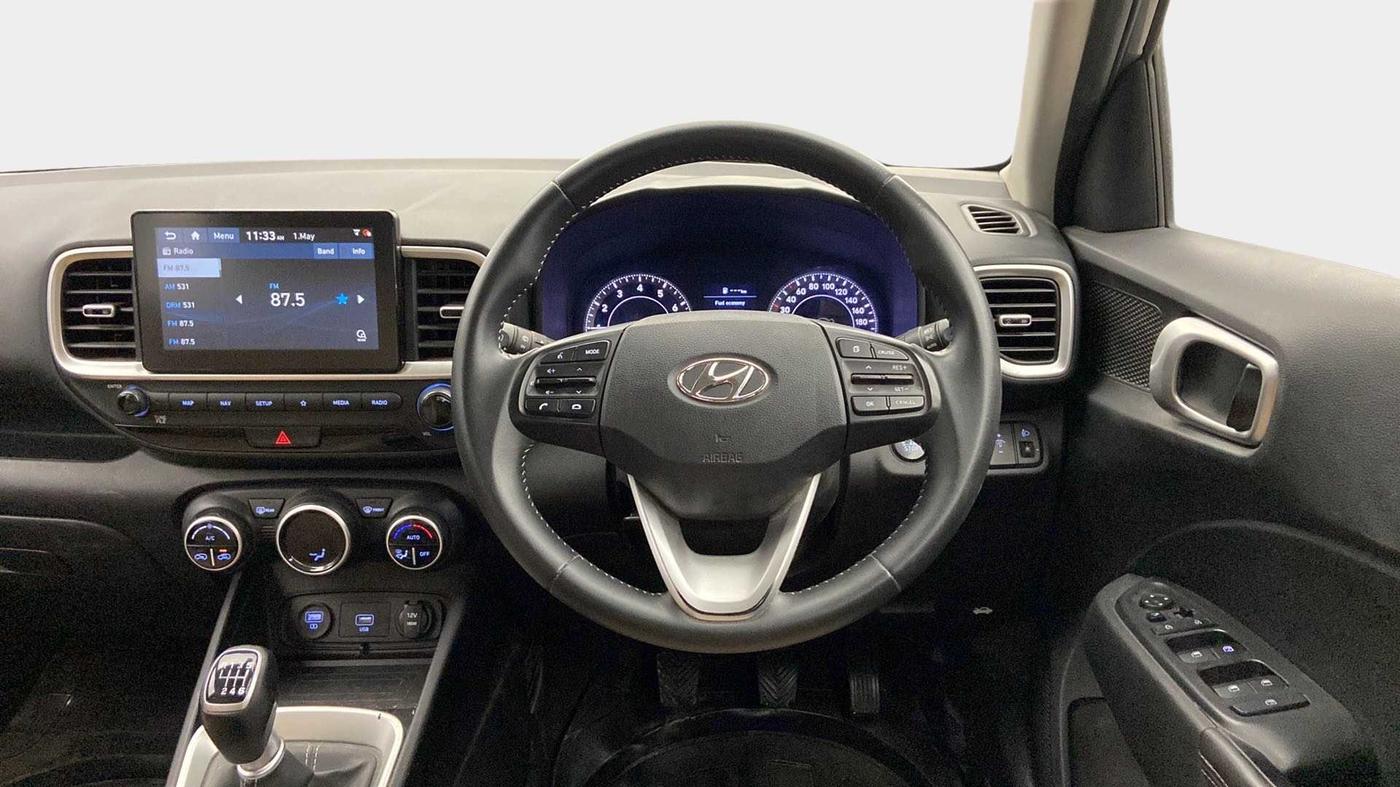 2019 Hyundai VENUE SX 1.0 (O) TURBO, Petrol, Manual, 42,334 km, Steering Wheel Close Up