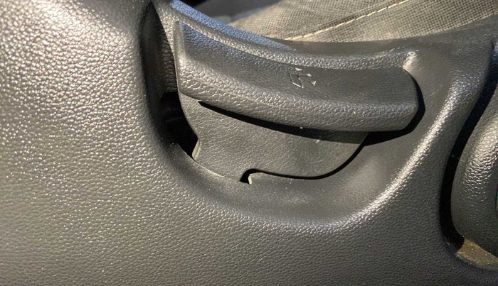 2019 Hyundai Elite i20 ASTA 1.2 (O), Petrol, Manual, 21,672 km, Driver Side Adjustment Panel