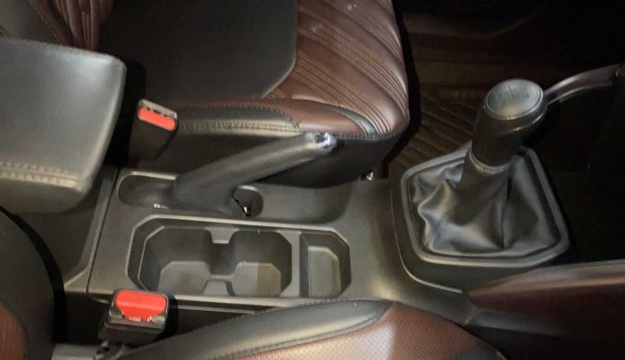 2023 Maruti Grand Vitara DELTA SMART HYBRID, Petrol, Manual, 3,328 km, Gear Lever