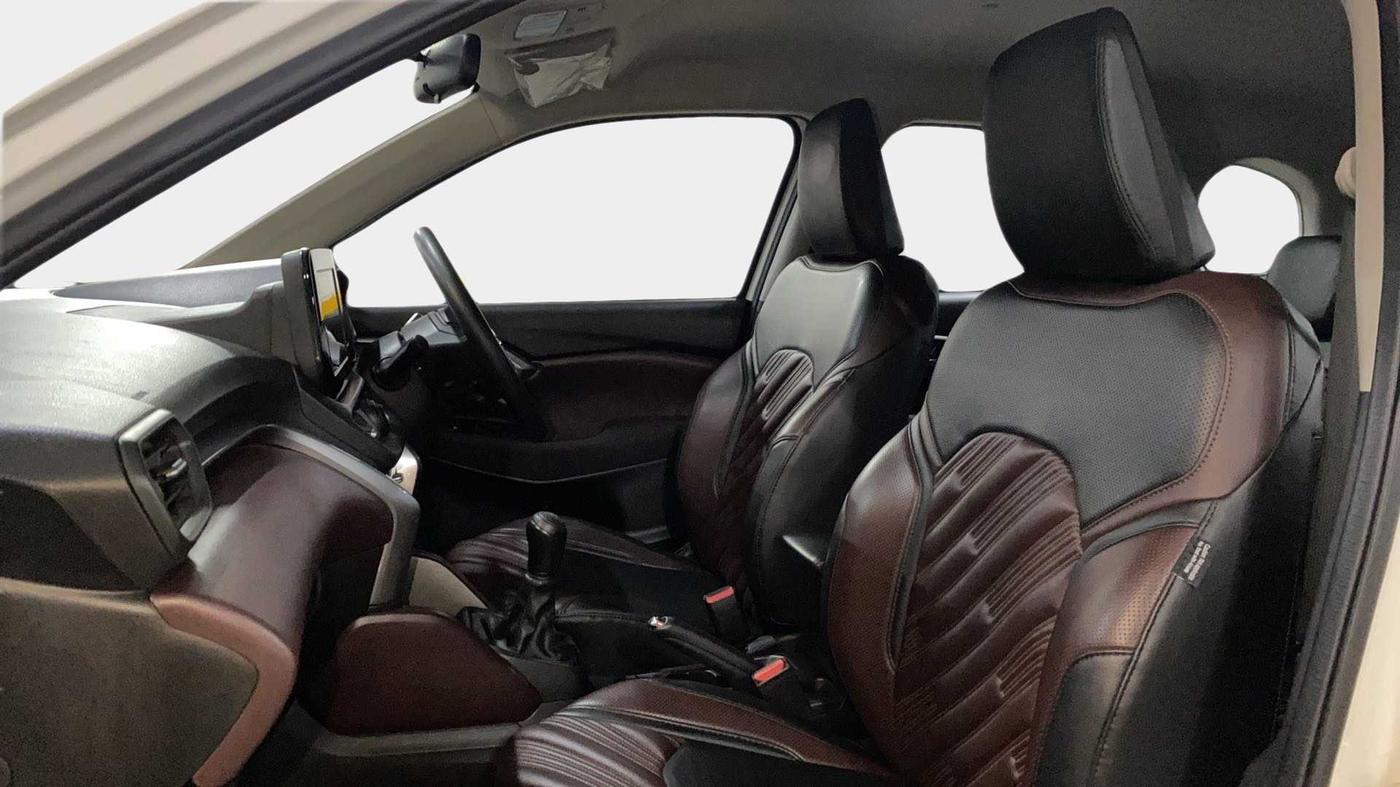 2023 Maruti Grand Vitara DELTA SMART HYBRID, Petrol, Manual, 3,328 km, Right Side Front Door Cabin