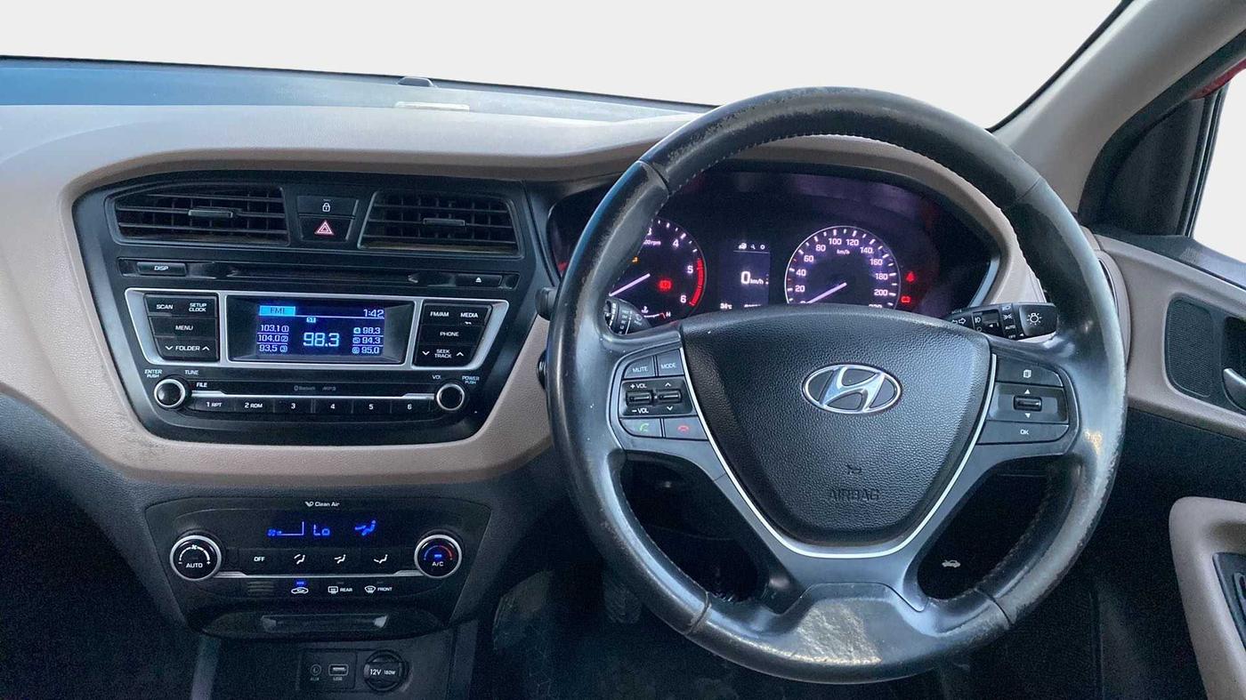 2015 Hyundai Elite i20 ASTA 1.4 CRDI, Diesel, Manual, 90,937 km, Steering Wheel Close Up