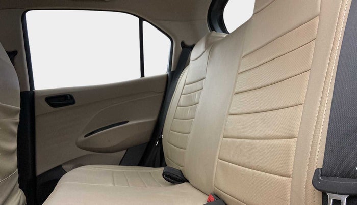2020 Hyundai NEW SANTRO MAGNA, Petrol, Manual, 28,107 km, Right Side Rear Door Cabin