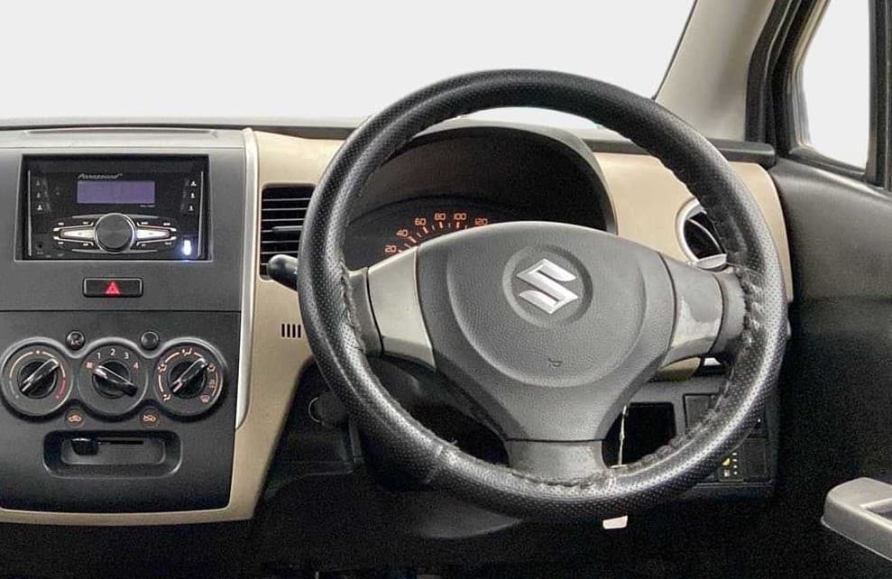 2018 Maruti Wagon R 1.0 LXI CNG, CNG, Manual, 66,233 km, Steering Wheel Close Up