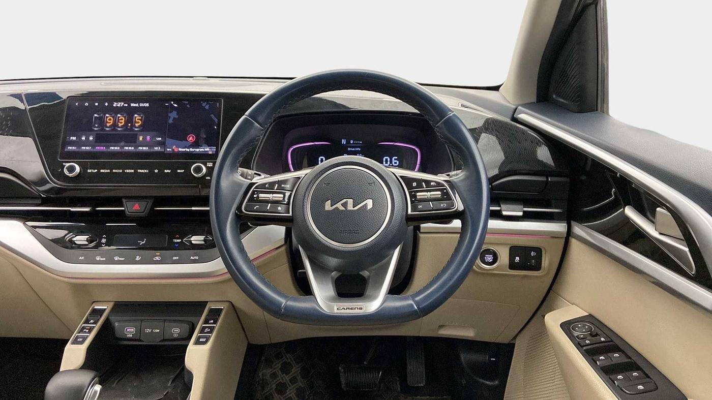 2022 KIA CARENS LUXURY PLUS 1.4 PETROL DCT 6 STR, Petrol, Automatic, 32,364 km, Steering Wheel Close Up