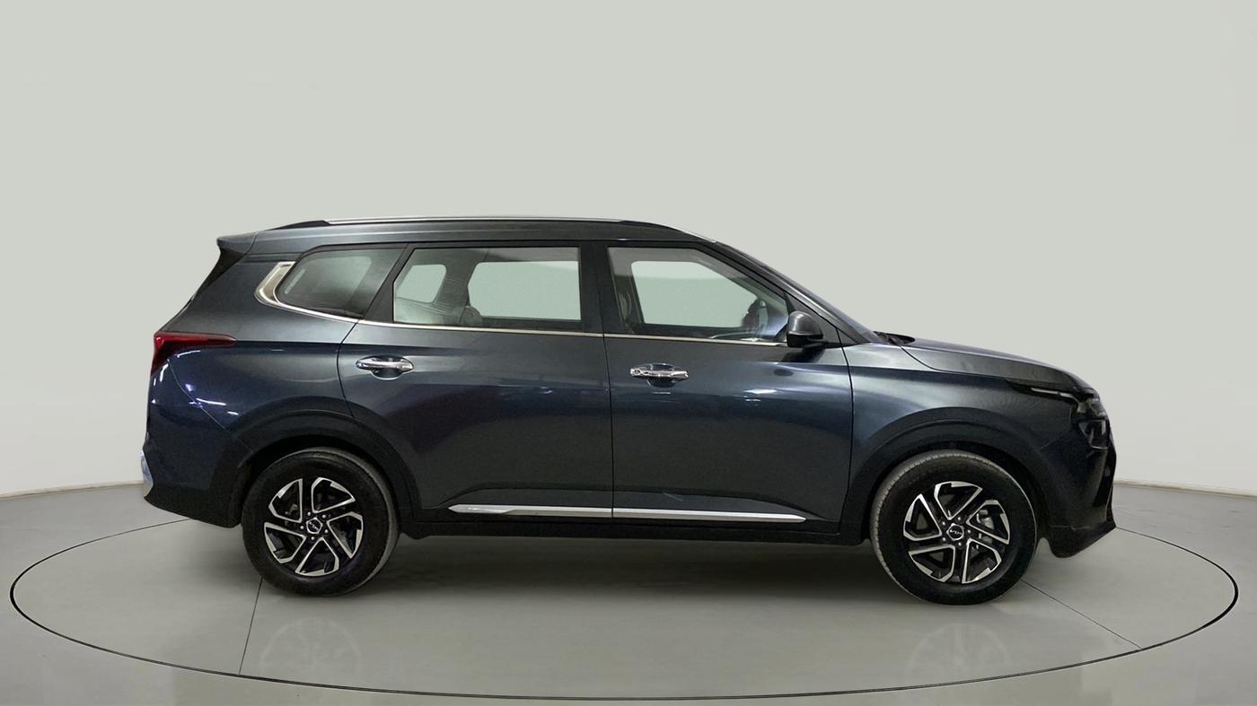 2022 KIA CARENS LUXURY PLUS 1.4 PETROL DCT 6 STR, Petrol, Automatic, 32,364 km, Right Side View