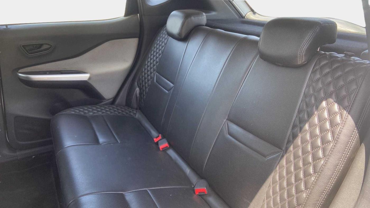 2021 Nissan MAGNITE XE, Petrol, Manual, 36,384 km, Right Side Rear Door Cabin