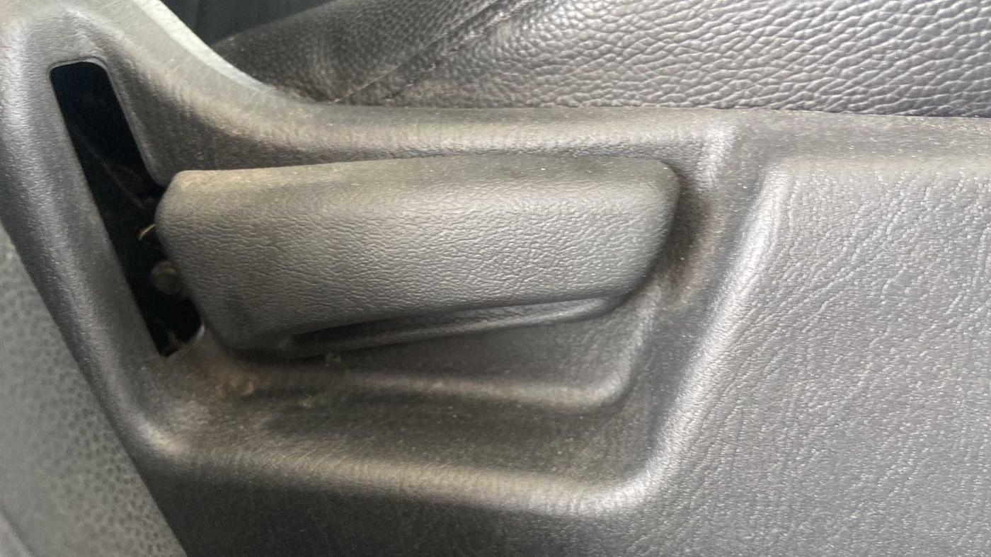 2020 Maruti Alto VXI, Petrol, Manual, 5,944 km, Driver Side Adjustment Panel