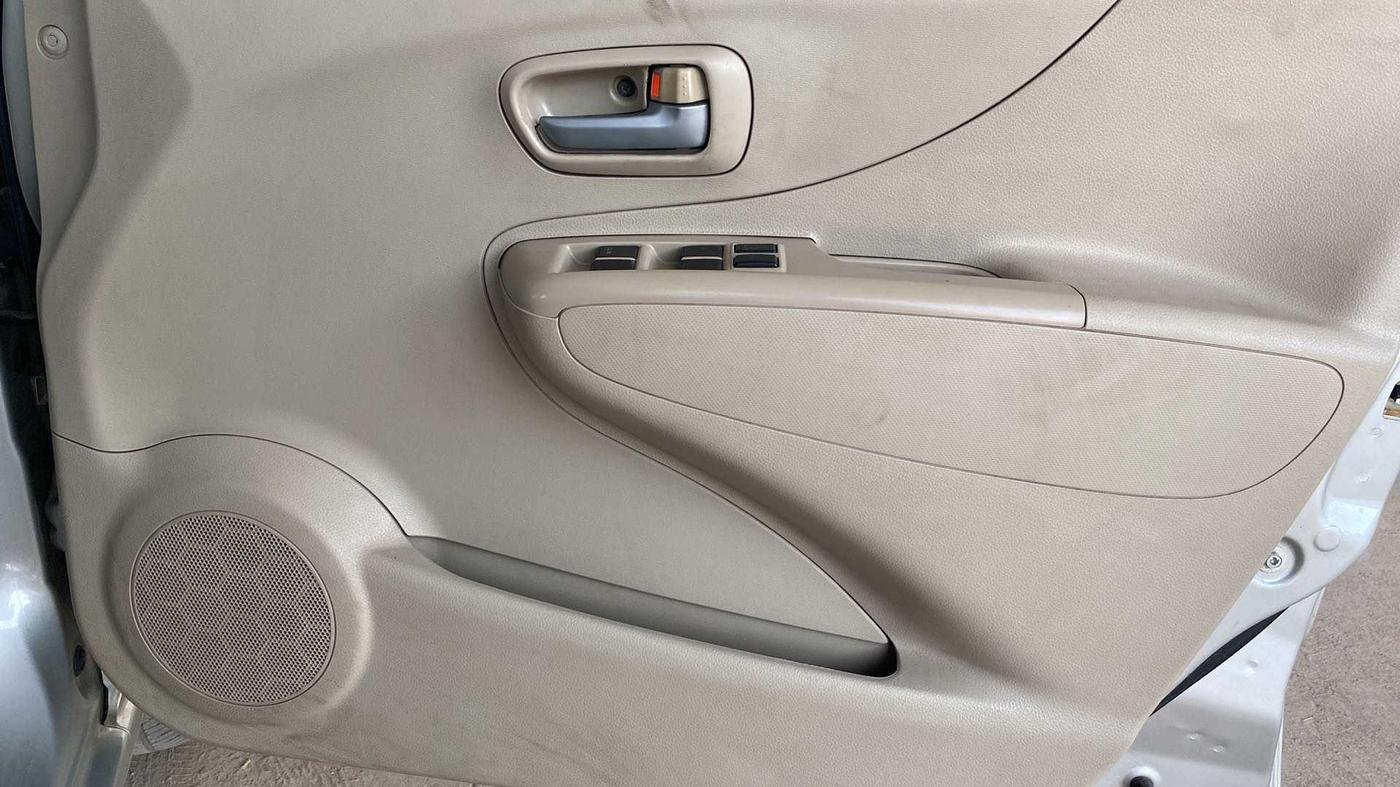 2012 Maruti A Star VXI, Petrol, Manual, 75,680 km, Driver Side Door Panels Control