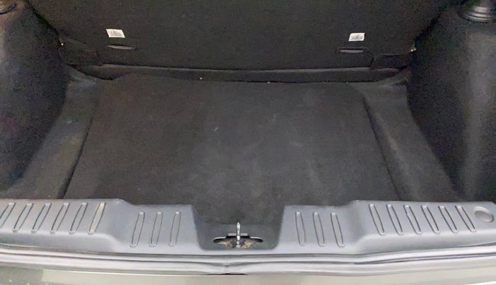 2022 Tata ALTROZ XZ PLUS I-TURBO PETROL, Petrol, Manual, 25,083 km, Boot Inside