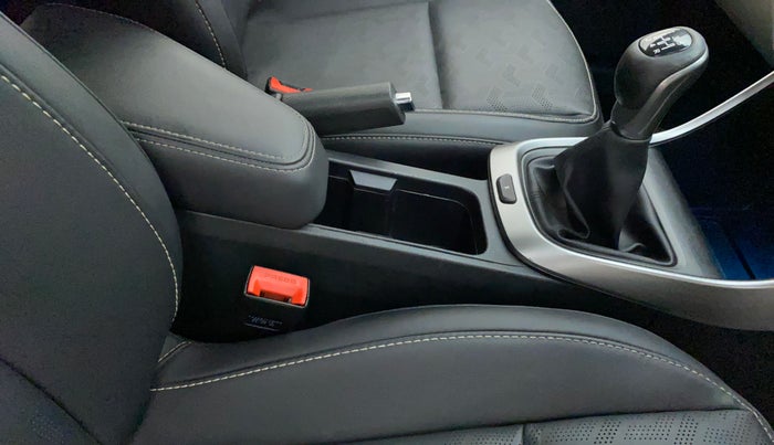2022 Tata ALTROZ XZ PLUS I-TURBO PETROL, Petrol, Manual, 25,083 km, Gear Lever