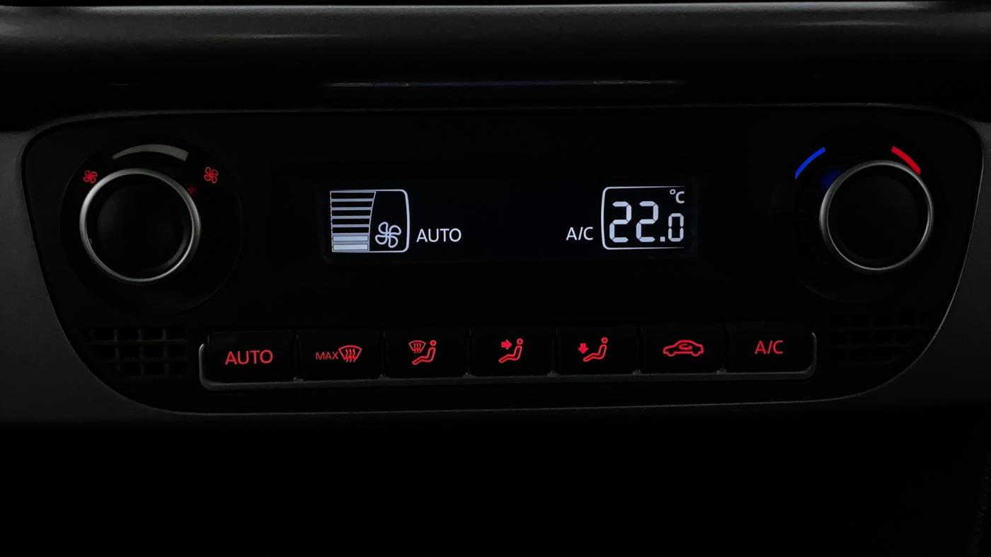2017 Volkswagen Polo HIGHLINE PLUS 1.2(16 ALLOY, Petrol, Manual, 57,762 km, Automatic Climate Control
