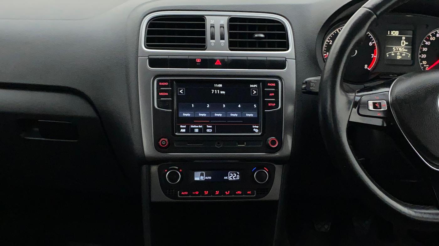 2017 Volkswagen Polo HIGHLINE PLUS 1.2(16 ALLOY, Petrol, Manual, 57,762 km, Air Conditioner