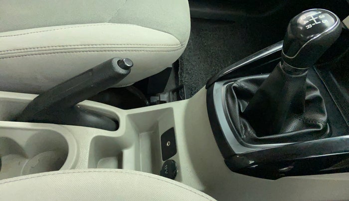 2014 Ford Ecosport 1.5 TREND TI VCT, Petrol, Manual, 68,522 km, Gear Lever