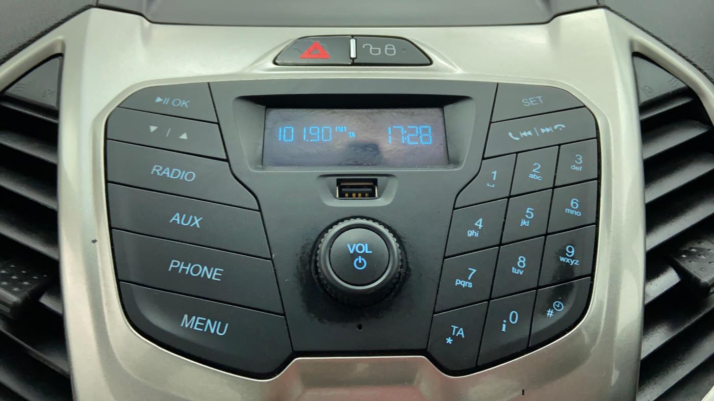 2014 Ford Ecosport 1.5 TREND TI VCT, Petrol, Manual, 68,522 km, Infotainment System