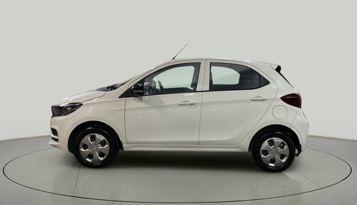 2023 Tata Tiago XT (O) PETROL, Petrol, Manual, 1,746 km, Left Side