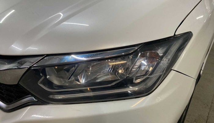 2022 Honda City 1.5L I-VTEC V MT 4TH GEN, Petrol, Manual, 27,885 km, Left headlight - Minor scratches