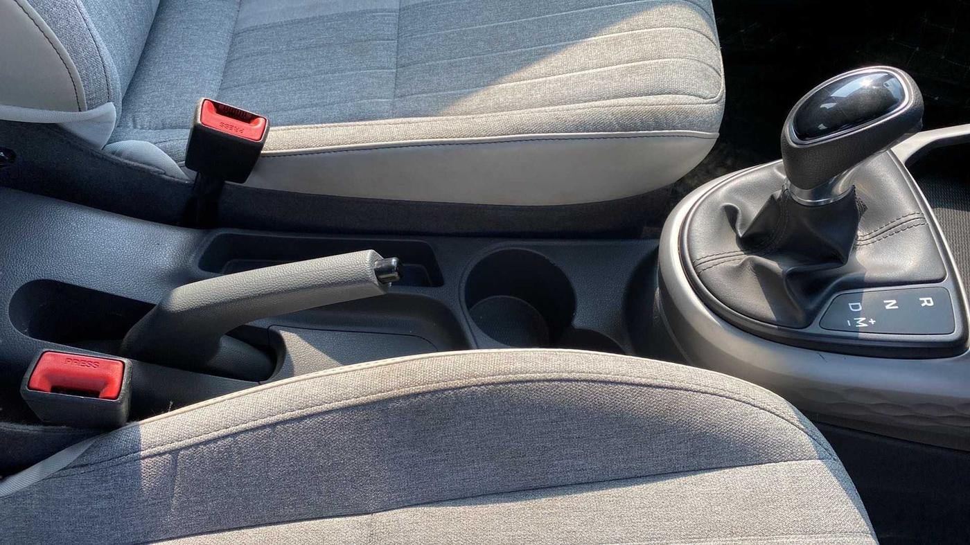 2020 Hyundai GRAND I10 NIOS SPORTZ AMT 1.2 KAPPA VTVT, Petrol, Automatic, 16,511 km, Gear Lever