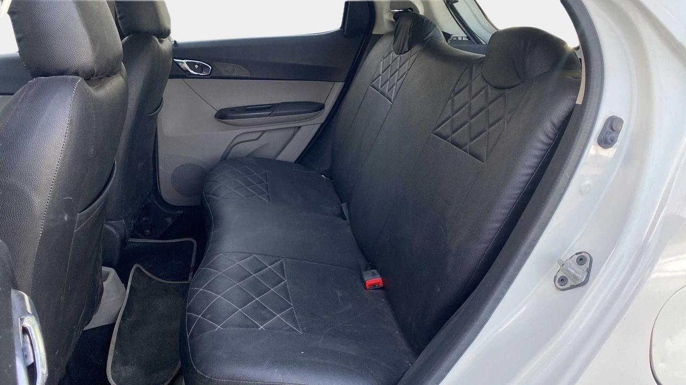 2017 Tata Tiago XZA PETROL, Petrol, Automatic, 59,596 km, Right Side Rear Door Cabin