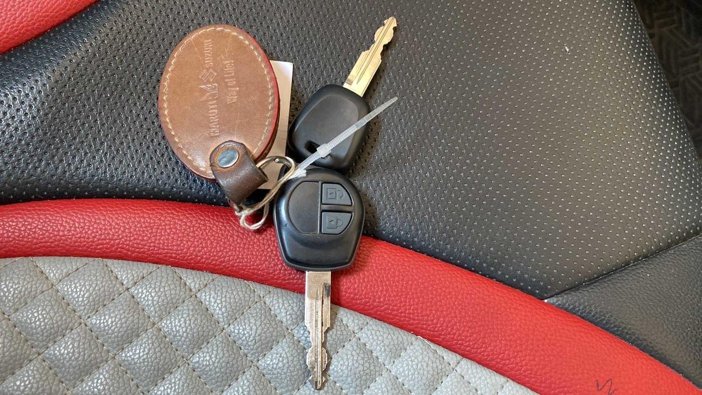 2019 Maruti Alto 800 VXI, Petrol, Manual, 10,562 km, Key Close Up