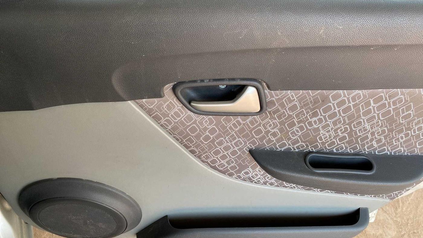 2019 Maruti Alto 800 VXI, Petrol, Manual, 10,562 km, Driver Side Door Panels Control