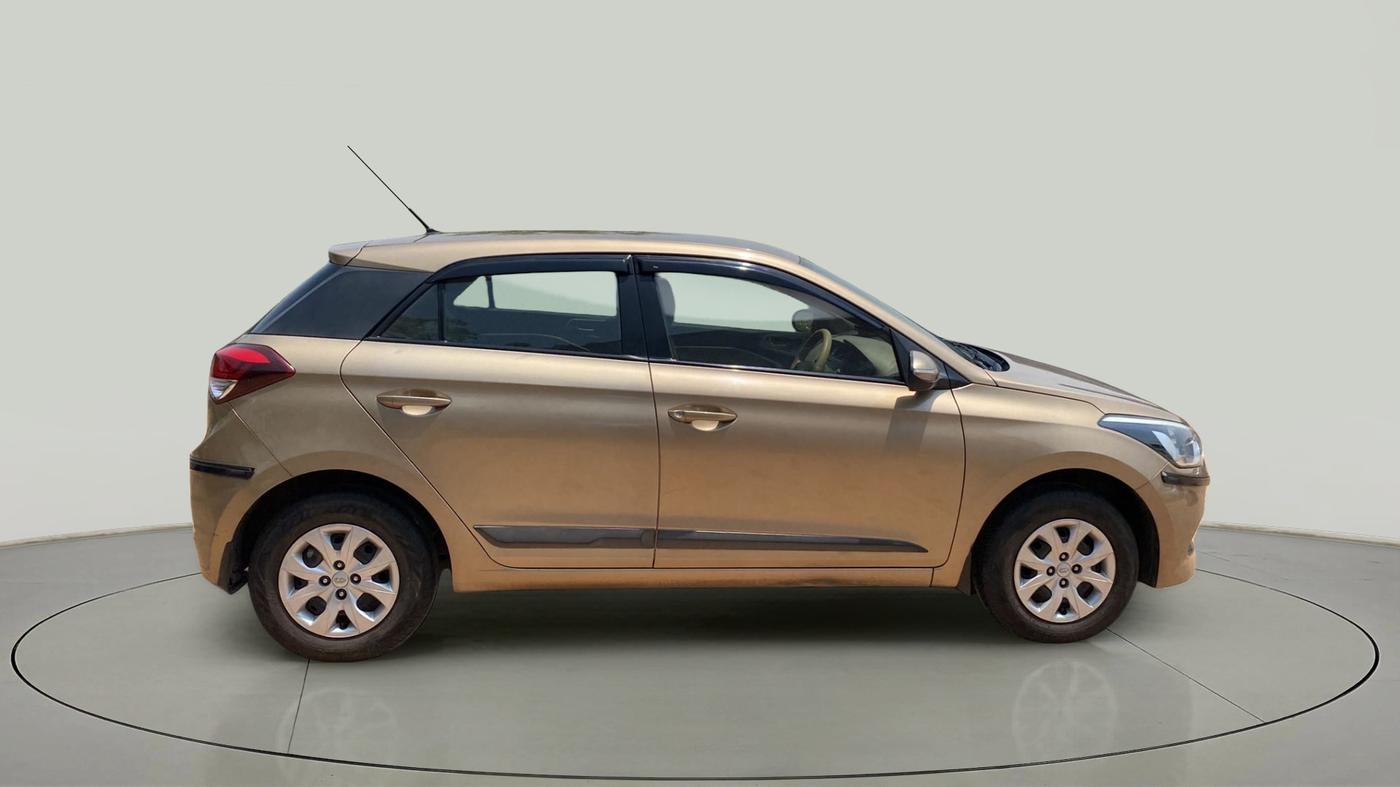 2015 Hyundai Elite i20 SPORTZ 1.2, Petrol, Manual, 73,603 km, Right Side View