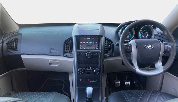 2017 Mahindra XUV500 W6, Diesel, Manual, 65,873 km, Dashboard