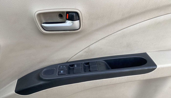2018 Maruti Celerio VXI (O), Petrol, Manual, 31,384 km, Driver Side Door Panels Control