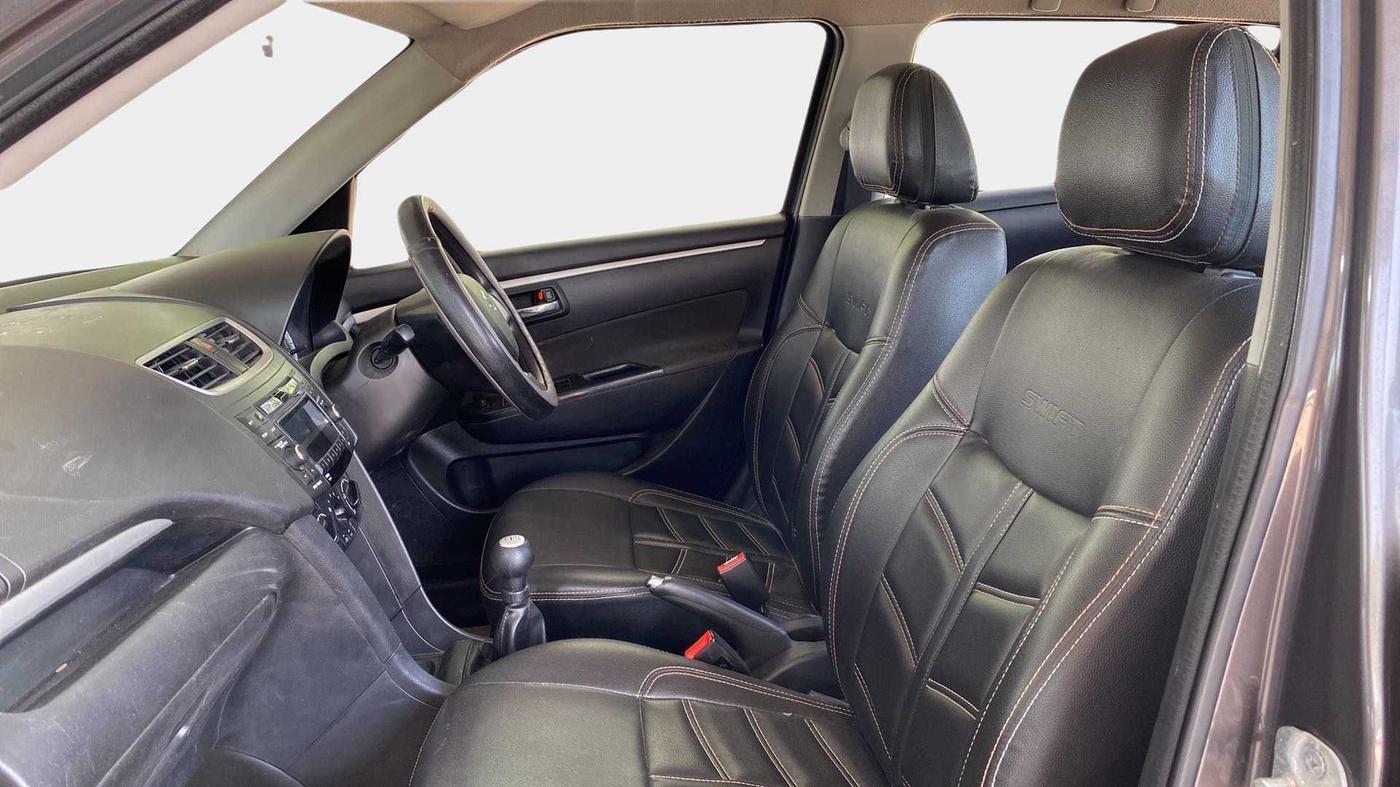 2015 Maruti Swift VDI, Diesel, Manual, 66,044 km, Right Side Front Door Cabin