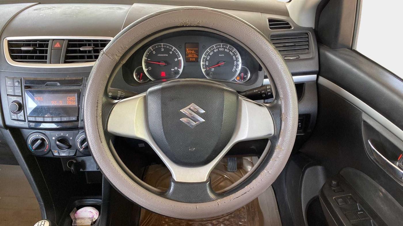 2015 Maruti Swift VDI, Diesel, Manual, 66,044 km, Steering Wheel Close Up