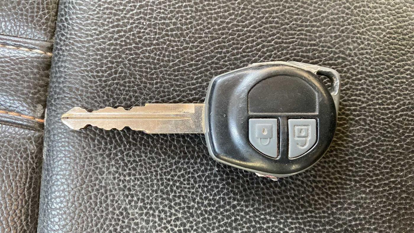 2015 Maruti Swift VDI, Diesel, Manual, 66,044 km, Key Close Up