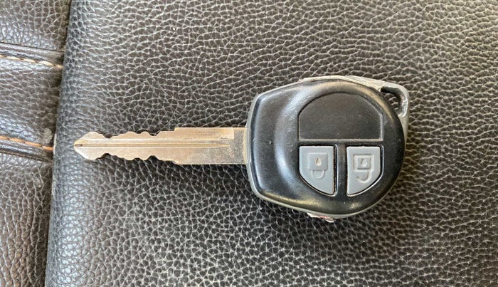 2015 Maruti Swift VDI, Diesel, Manual, 66,044 km, Key Close Up