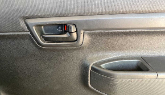 2022 Maruti S PRESSO VXI+, Petrol, Manual, 13,221 km, Driver Side Door Panels Control