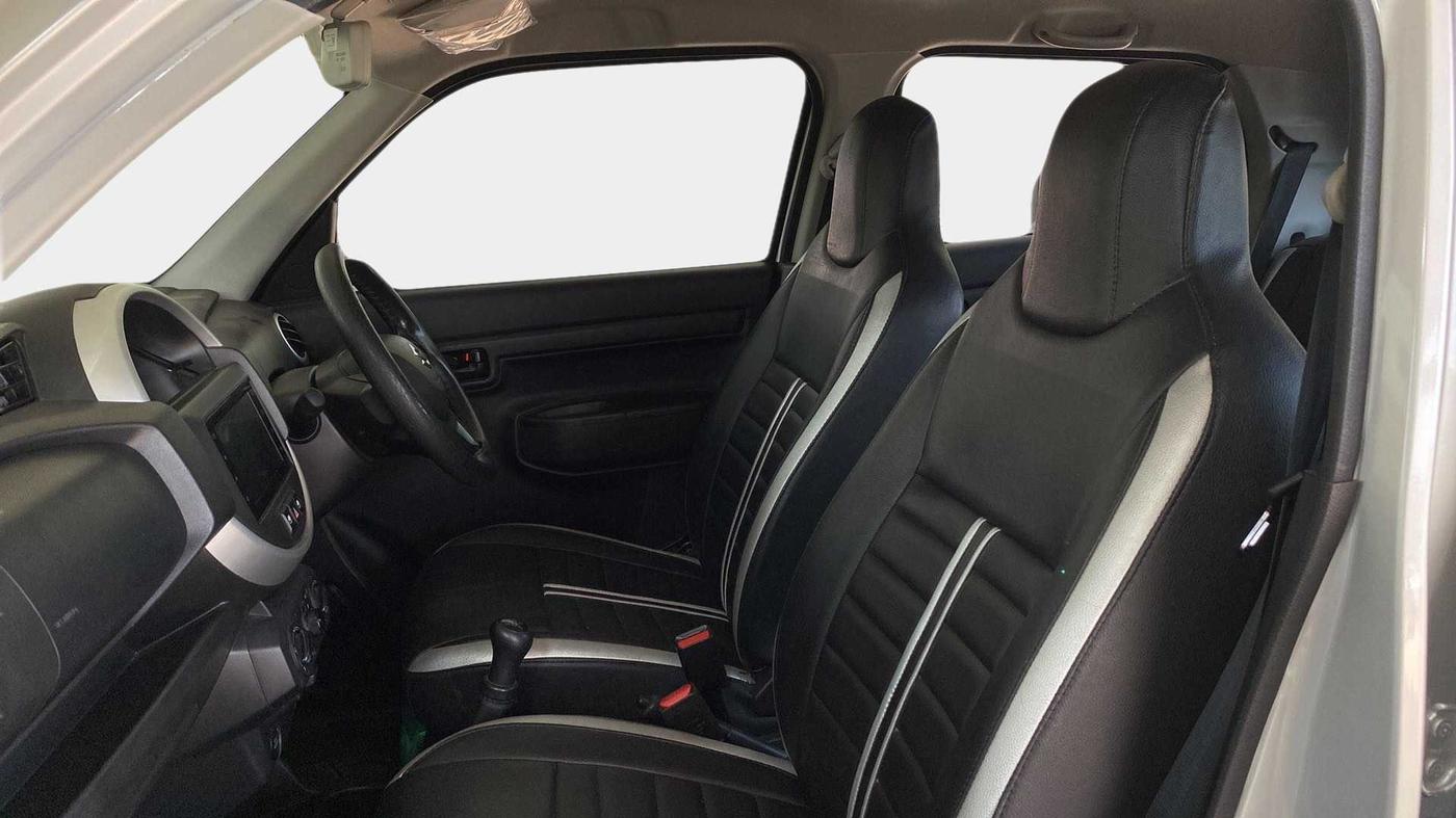 2022 Maruti S PRESSO VXI+, Petrol, Manual, 13,221 km, Right Side Front Door Cabin