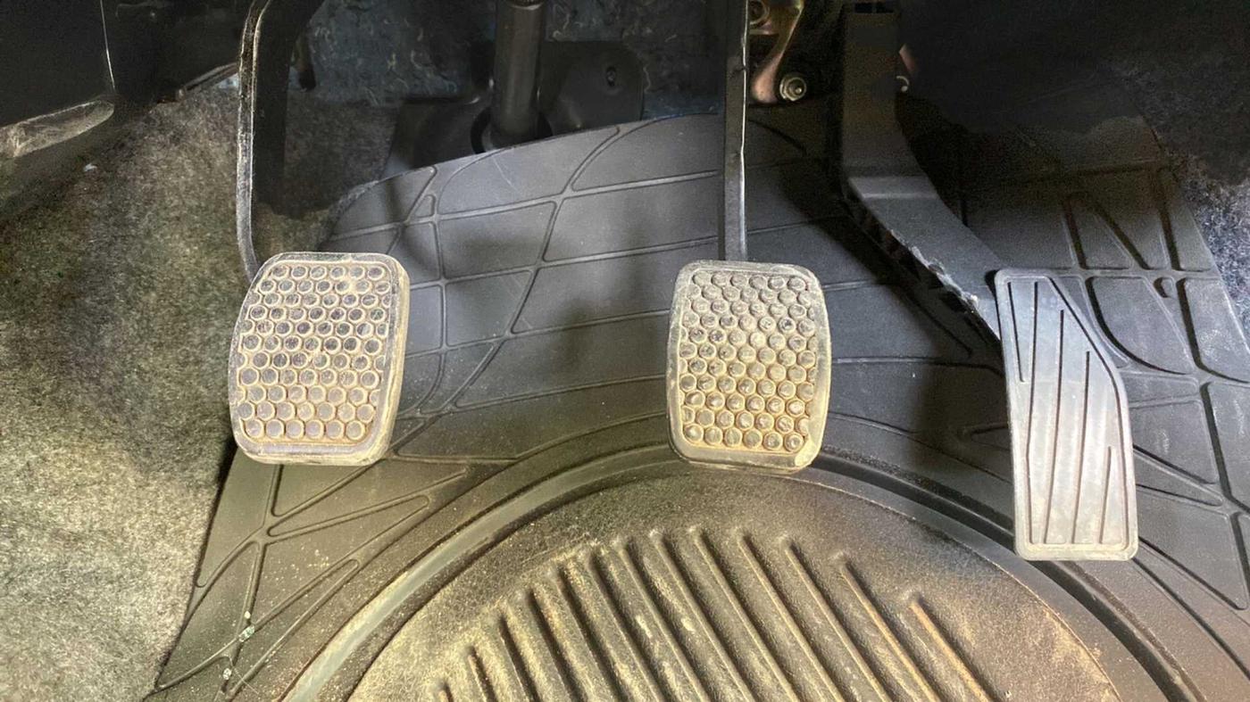 2019 Maruti Alto VXI, CNG, Manual, 9,783 km, Pedals