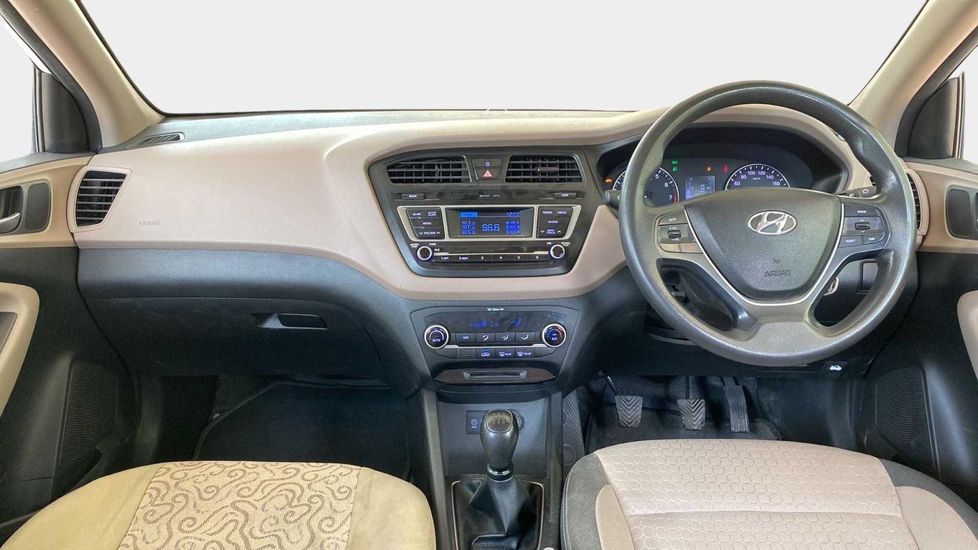 2016 Hyundai Elite i20 SPORTZ 1.2, Petrol, Manual, 79,169 km, Dashboard