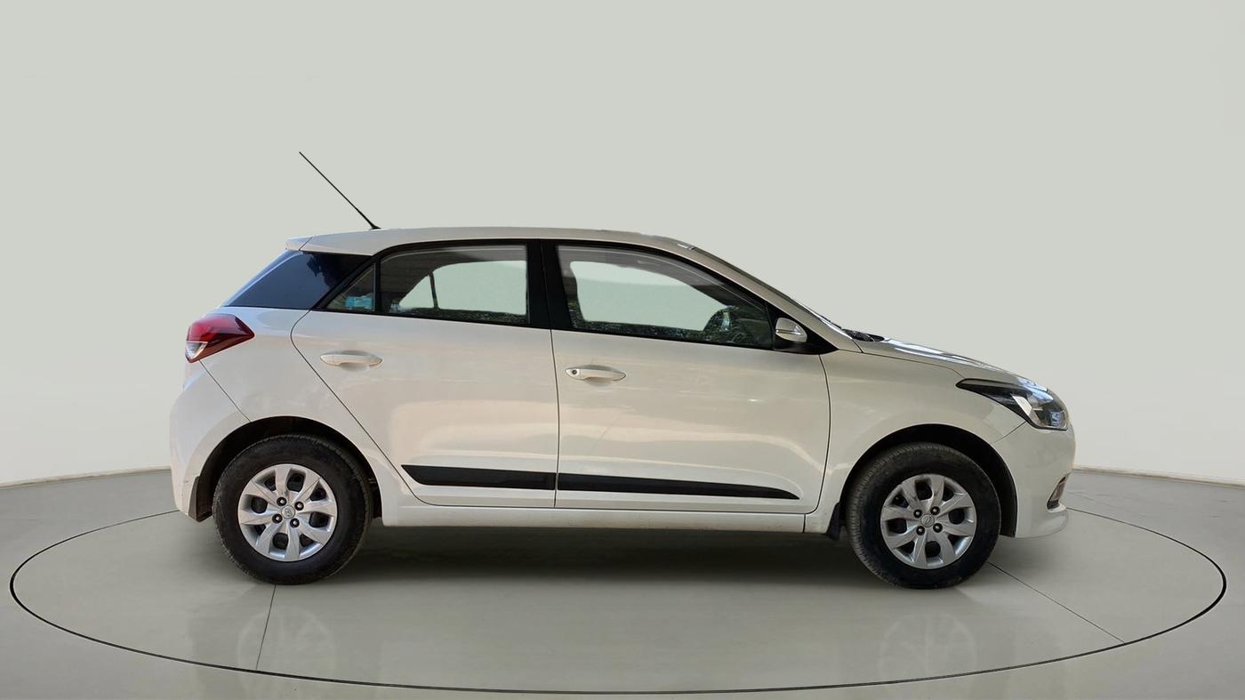 2016 Hyundai Elite i20 SPORTZ 1.2, Petrol, Manual, 79,169 km, Right Side View