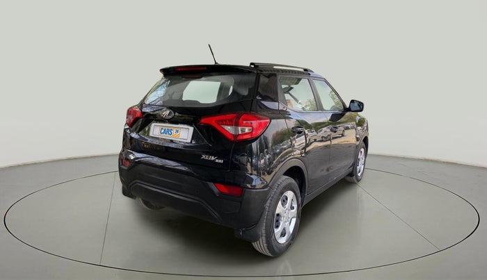 2022 Mahindra XUV300 W6 1.2 PETROL, Petrol, Manual, 26,634 km, Right Back Diagonal