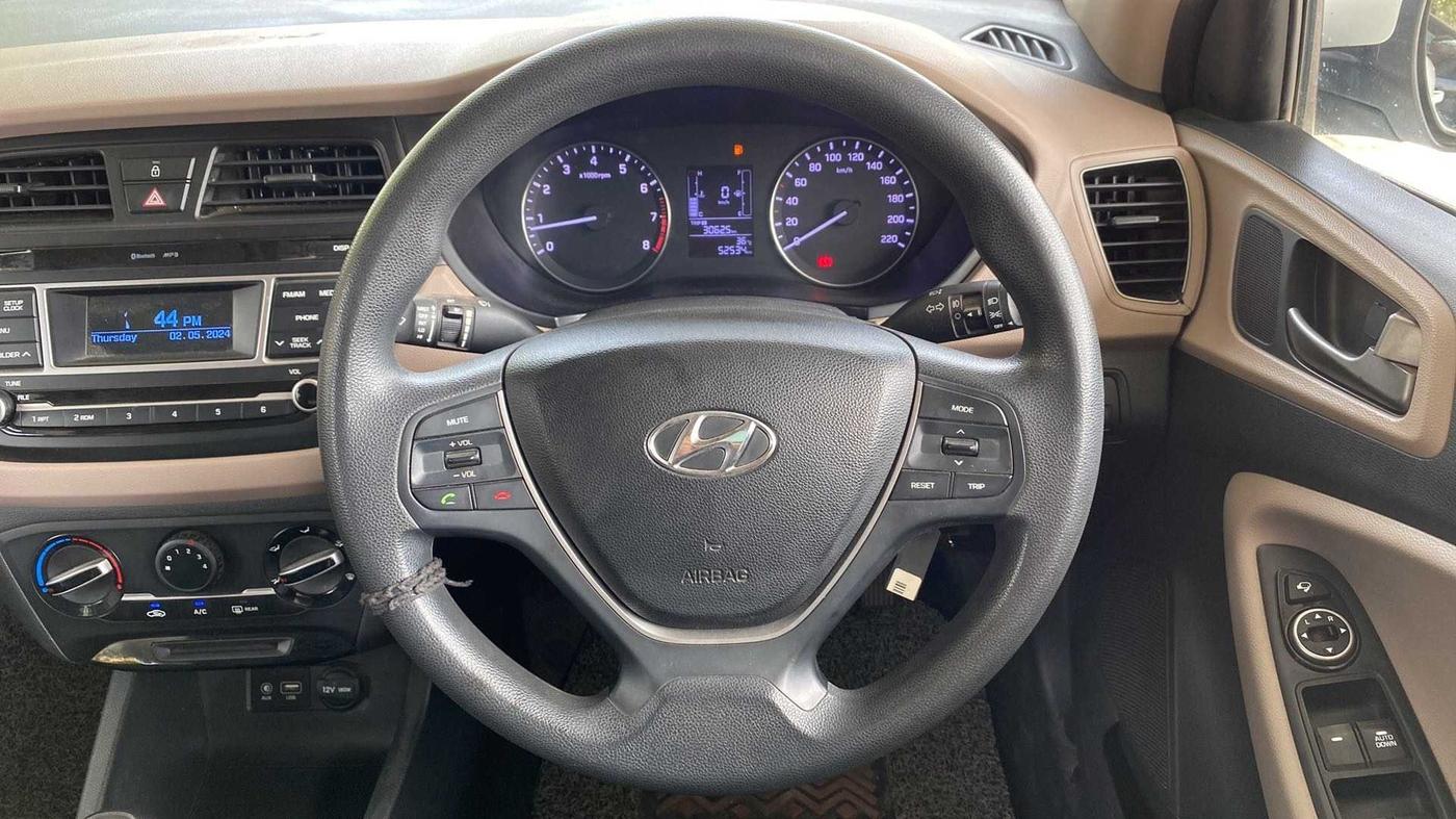 2017 Hyundai Elite i20 SPORTZ 1.2, Petrol, Manual, 52,526 km, Steering Wheel Close Up
