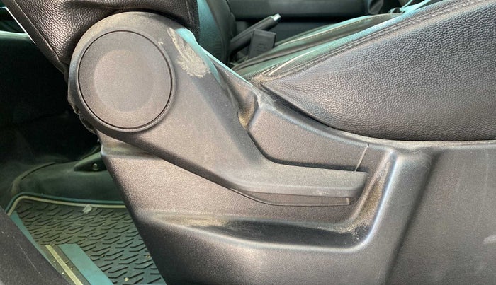 2020 Maruti New Wagon-R ZXI 1.2, Petrol, Manual, 67,047 km, Driver Side Adjustment Panel