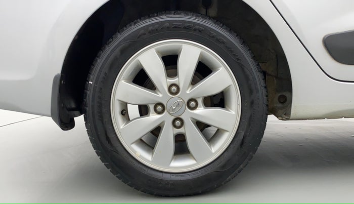 2014 Hyundai Xcent S 1.2 OPT, Petrol, Manual, 27,745 km, Right Rear Wheel