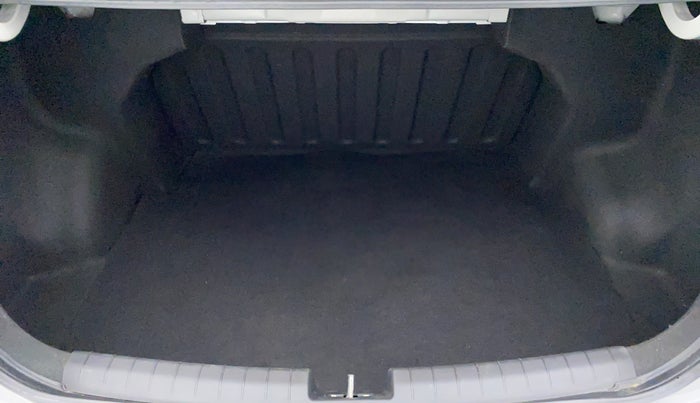 2014 Hyundai Xcent S 1.2 OPT, Petrol, Manual, 27,745 km, Boot Inside