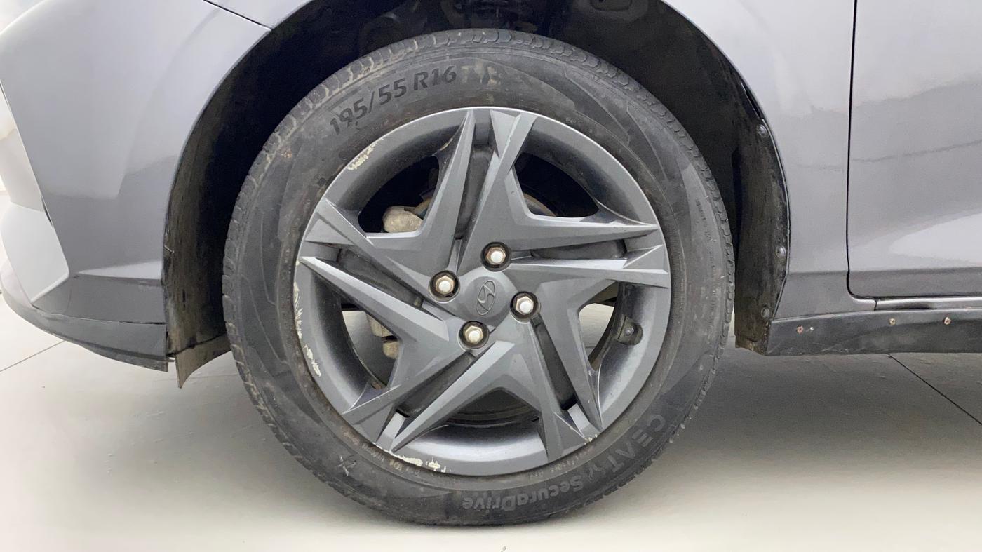 2021 Hyundai NEW I20 SPORTZ 1.2 MT, Petrol, Manual, 33,437 km, Left Front Wheel