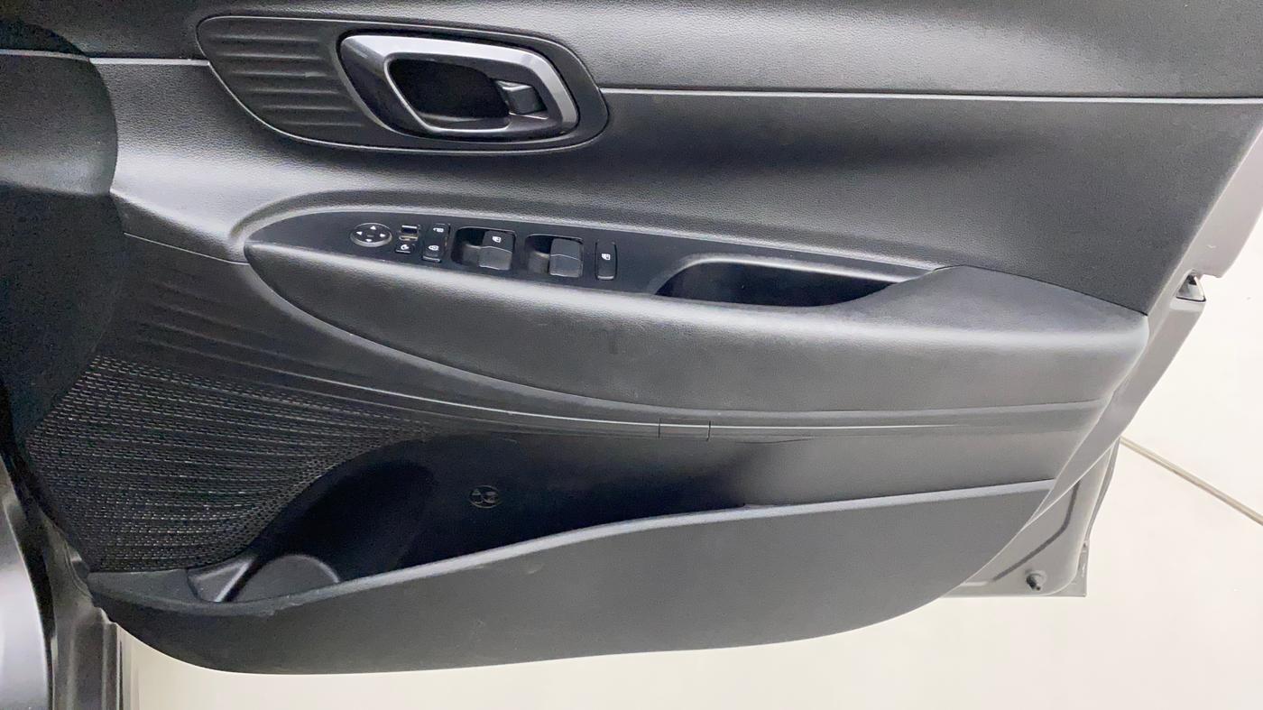 2021 Hyundai NEW I20 SPORTZ 1.2 MT, Petrol, Manual, 33,437 km, Driver Side Door Panels Control