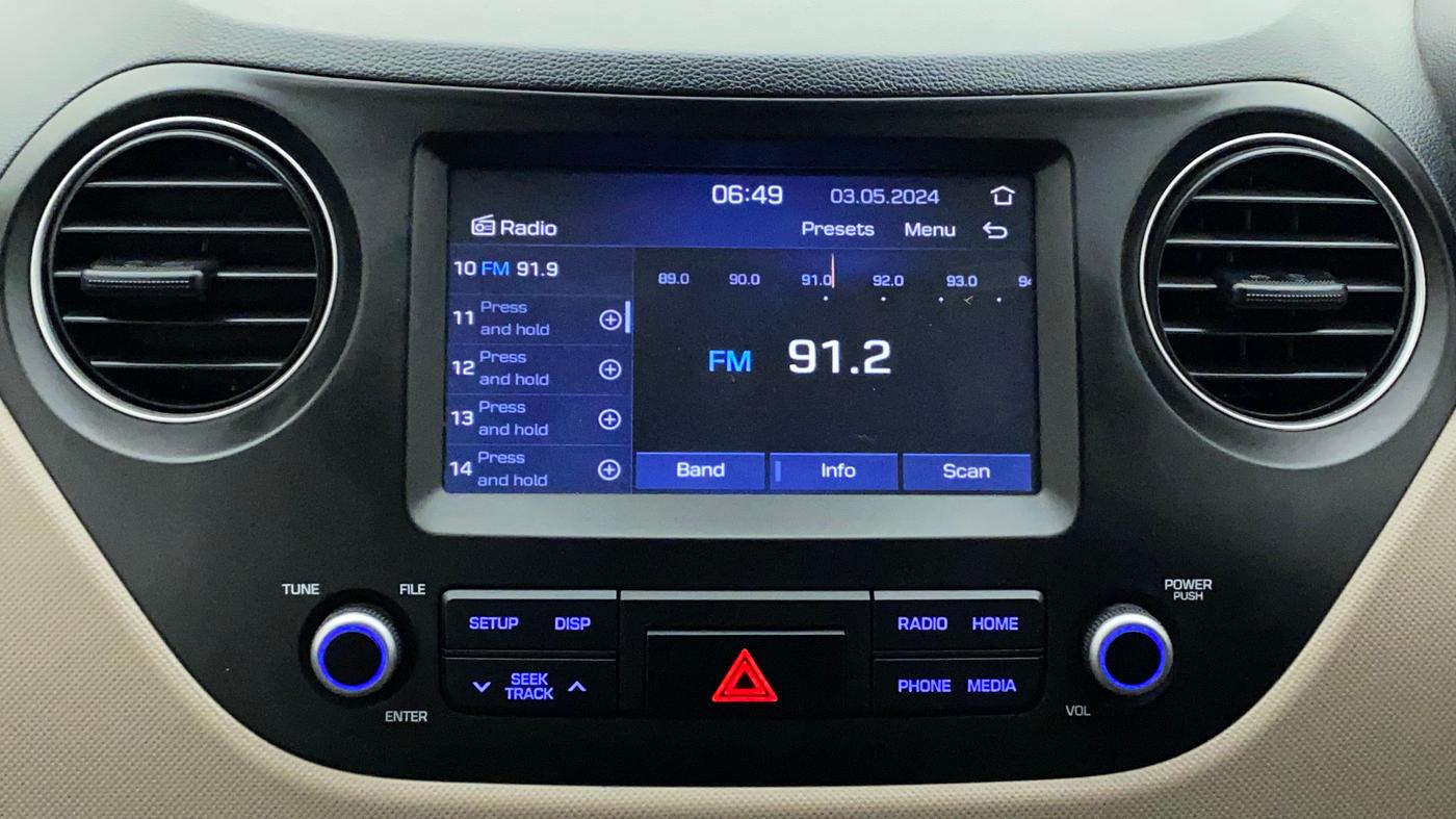2018 Hyundai Grand i10 ASTA 1.2 KAPPA VTVT, Petrol, Manual, 39,083 km, Infotainment System