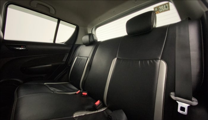 2017 Maruti Swift ZXI, Petrol, Manual, 38,521 km, Right Side Rear Door Cabin