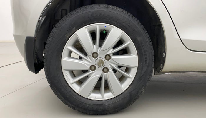 2017 Maruti Swift ZXI, Petrol, Manual, 38,521 km, Right Rear Wheel