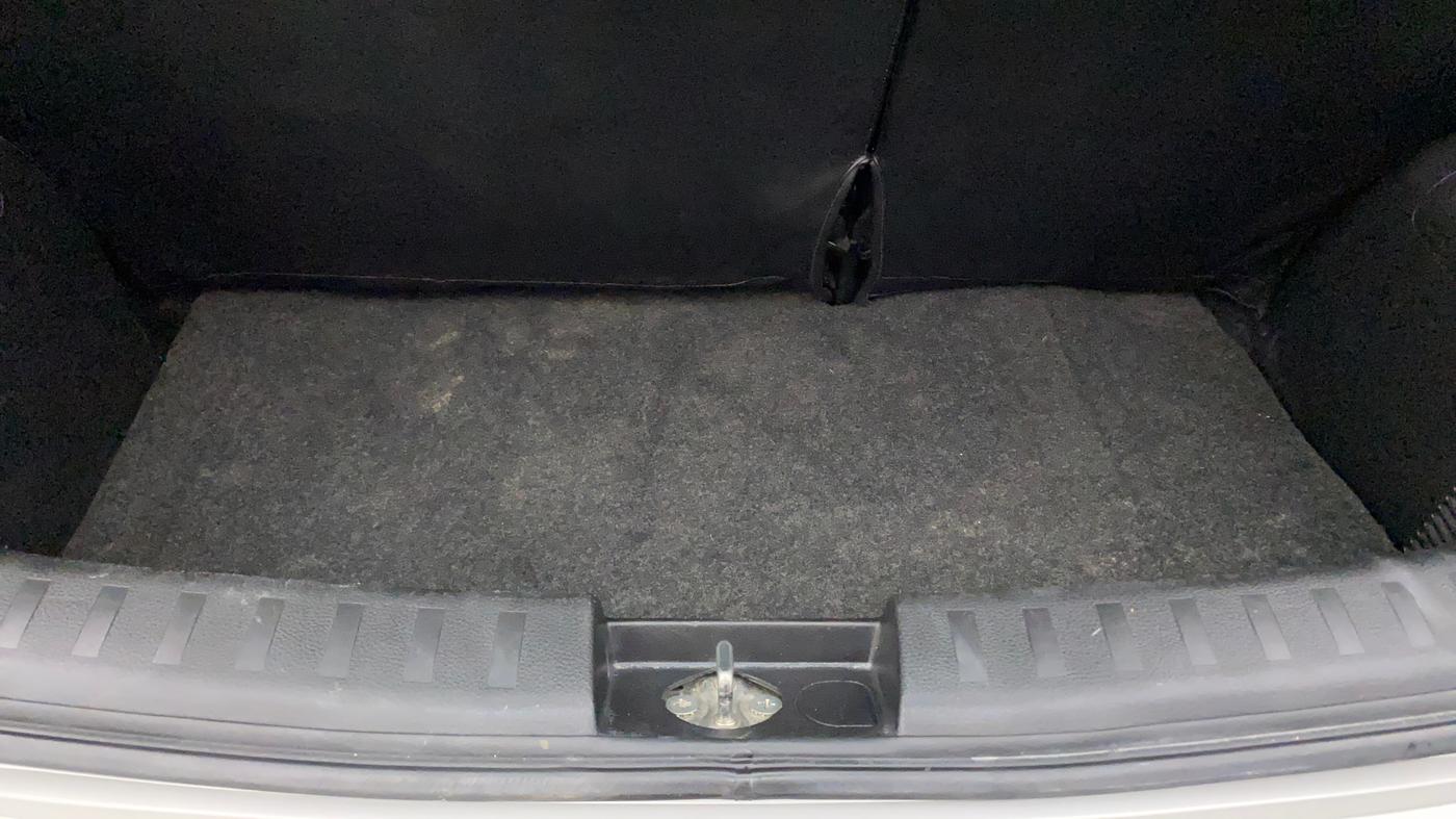 2017 Maruti Swift ZXI, Petrol, Manual, 38,521 km, Boot Inside