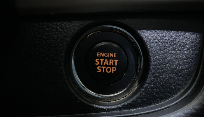 2017 Maruti Swift ZXI, Petrol, Manual, 38,521 km, Keyless Start/ Stop Button