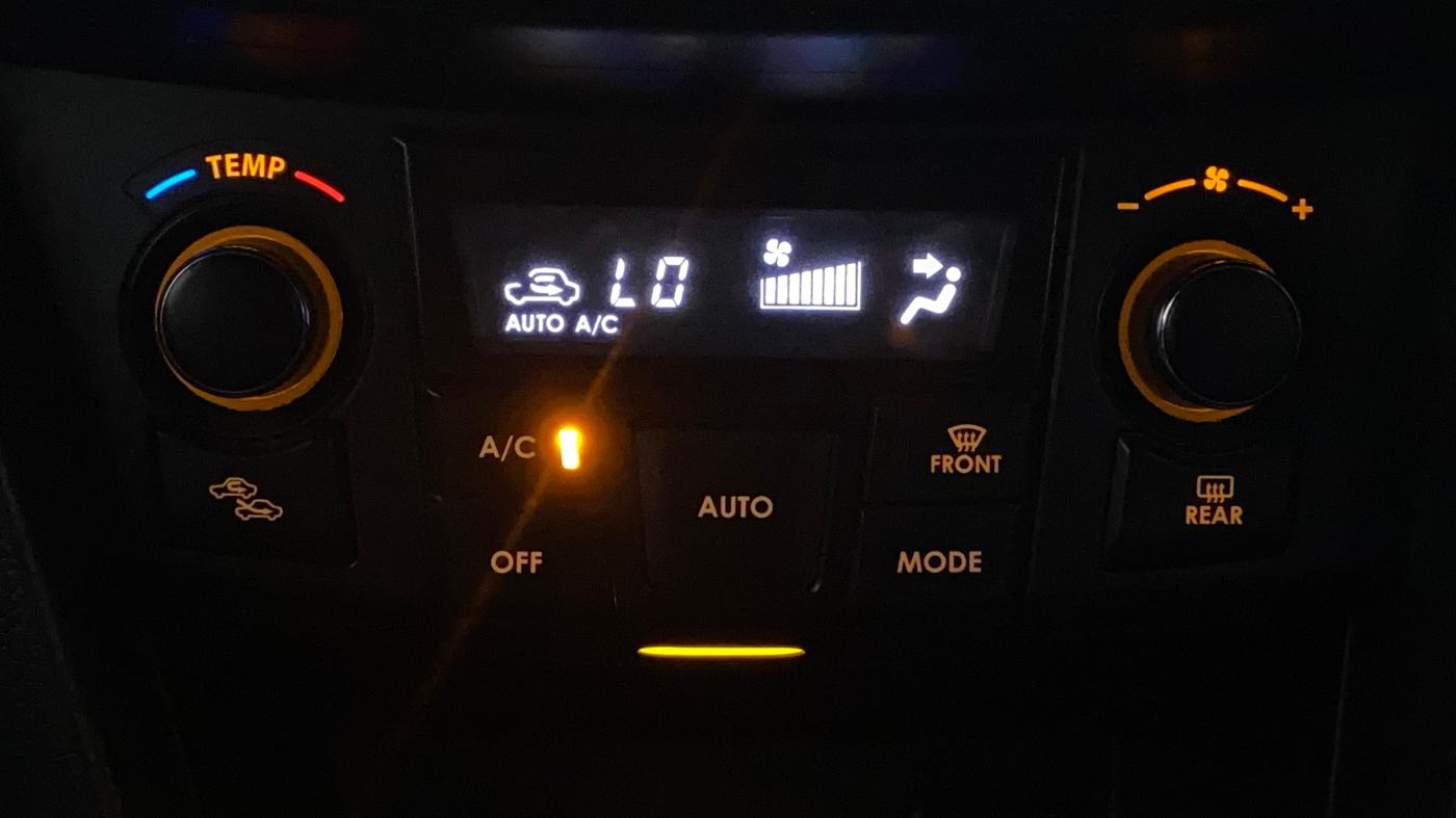 2017 Maruti Swift ZXI, Petrol, Manual, 38,521 km, Automatic Climate Control
