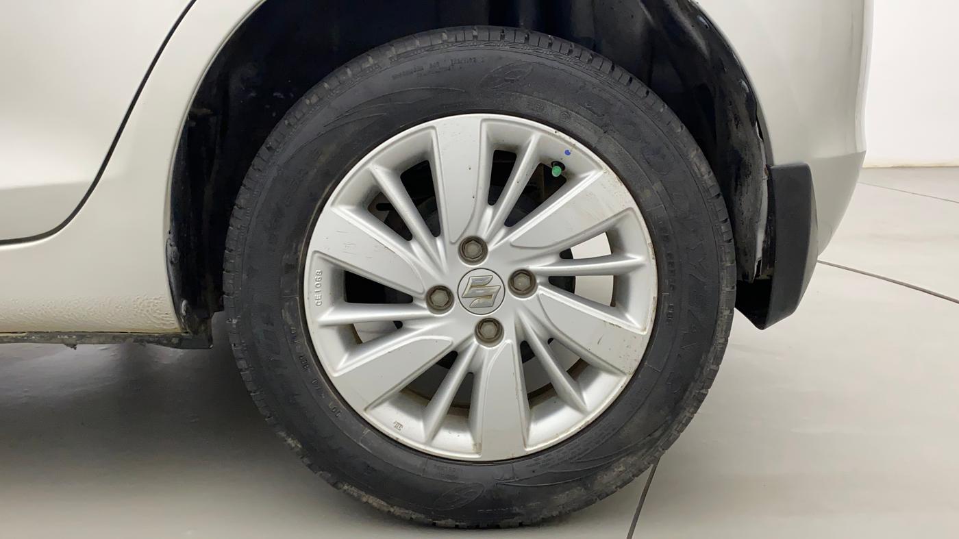 2017 Maruti Swift ZXI, Petrol, Manual, 38,521 km, Left Rear Wheel
